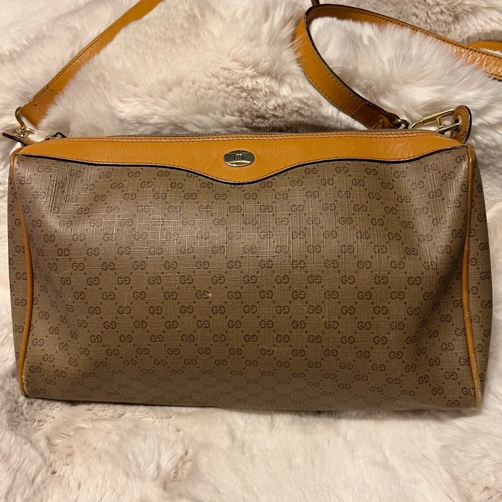 AUTHENTIC VINTAGE GUCCI 🌸 💕 CROSSBODY BAG OR SHOULDER - Picture 1 of 16